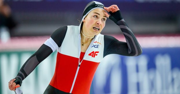 Damian Żurek kontynuuje świetne przejazdy na olimpijskim torze w Salt Lake City. W drugim dniu inauguracyjnego Pucharu Świata w USA nasz sprinter tym razem sięgnął po srebro w rywalizacji na dystansie 500 metrów. Dla Żurka to drugi pucharowy medal w ten weekend. Tuż za podium panczenistek na 500 metrów uplasowała się Kaja Ziomek-Nogal. W niedzielę biało-czerwoni staną przed szansą na kolejne medale PŚ.